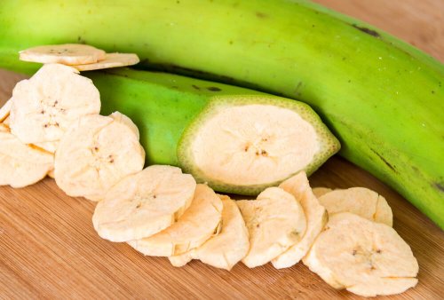 ﻿Hervir plátanos antes de acostarse y beber el líquido puede combatir muchas enfermedades